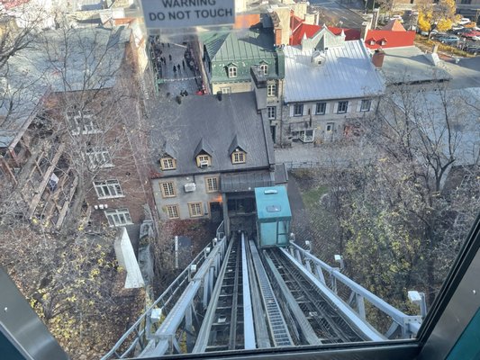 Funiculaire du Vieux-Québec by null