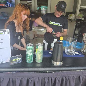 Fast Bartending - Our manager, steve, is training one of our new bartenders, Sophia - Bartenders Near Me - Miami, Florida Fast Bartending - Our manager, steve, is training one of our new bartenders, Sophia - Bartenders Near Me - Miami, Florida