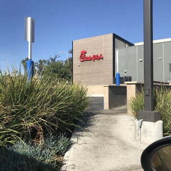 Chick-fil-A - Fast Food Near Me - Pasadena, California