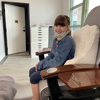 Meriam Eco Nails Salon - My niece is too small for the chair so the pillow was a nice touch. - Nail Salons Near Me - Chico, California
