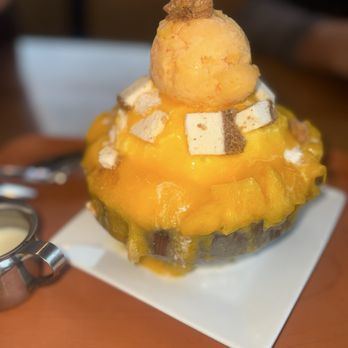 LUMI Dessert Cafe - Mango cheesecake - Desserts Near Me - Lynnwood, Washington LUMI Dessert Cafe - Mango cheesecake - Desserts Near Me - Lynnwood, Washington