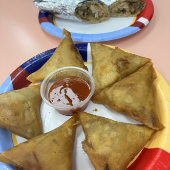 Kreamy Scoops And Snacks - beef samosas and chicken wrap - Juice Bars & Smoothies Near Me - Houston, Texas Kreamy Scoops And Snacks - beef samosas and chicken wrap - Juice Bars & Smoothies Near Me - Houston, Texas