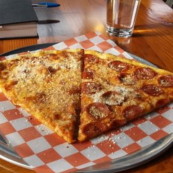 Humdinger Pizza