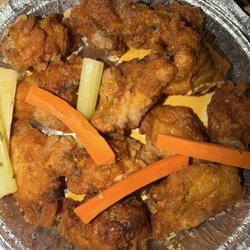 Romano Pizza - Chicken Wings with mild sauce