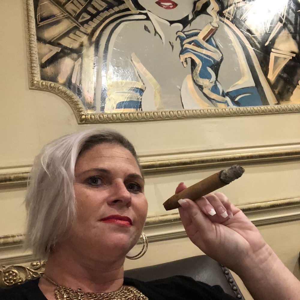 Cigar & More El Segundo - Marylin Monroe moments - Cigar Bars Near Me - El Segundo, California Cigar & More El Segundo - Marylin Monroe moments - Cigar Bars Near Me - El Segundo, California