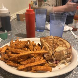 River City Diner - Triple Reuben
