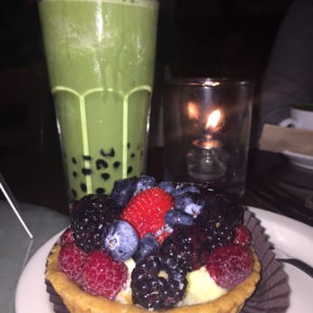 Urth Caffé-Pasadena - Fruit Tart and Organic Green Tea w/ boba (blended) - Cafes Near Me - Pasadena, California Urth Caffé-Pasadena - Fruit Tart and Organic Green Tea w/ boba (blended) - Cafes Near Me - Pasadena, California