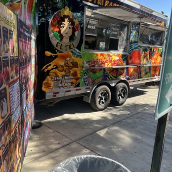 El Tri Raspados - El Tri Setup - Shaved Ice Near Me - Ivanhoe, California El Tri Raspados - El Tri Setup - Shaved Ice Near Me - Ivanhoe, California