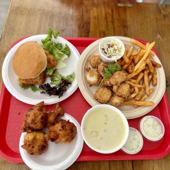 Flo's Clam Shack - Seafood Near Me - Middletown, Rhode Island
