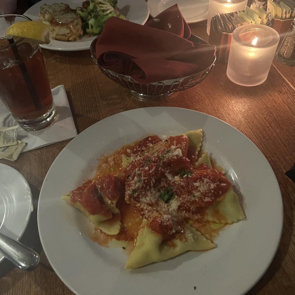 Ravioli (amazing) Ravioli (amazing)
