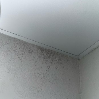 Quality Inn - This mold is on the ceiling in the walls - Hotels Near Me - Berea, Kentucky Quality Inn - This mold is on the ceiling in the walls - Hotels Near Me - Berea, Kentucky