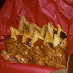 Uri's Bakery - Custom gift basket - hamentaschen & rugalasch