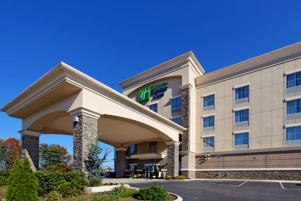 HOLIDAY INN EXPRESS & SUITES COOKEVILLE - Updated March 2026 - 15