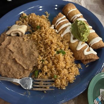 Mamacita's Restaurant - Flauta plate - Mexican Near Me - San Antonio, Texas Mamacita's Restaurant - Flauta plate - Mexican Near Me - San Antonio, Texas