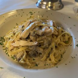 Fettuccine Alfredo
