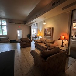 Five Pillars Supper Club - Cozy entry across from water fountain