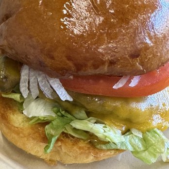 Pillars Café - Classic Cheeseburger - Superb - Coffee & Tea Near Me - Porter Ranch, California
