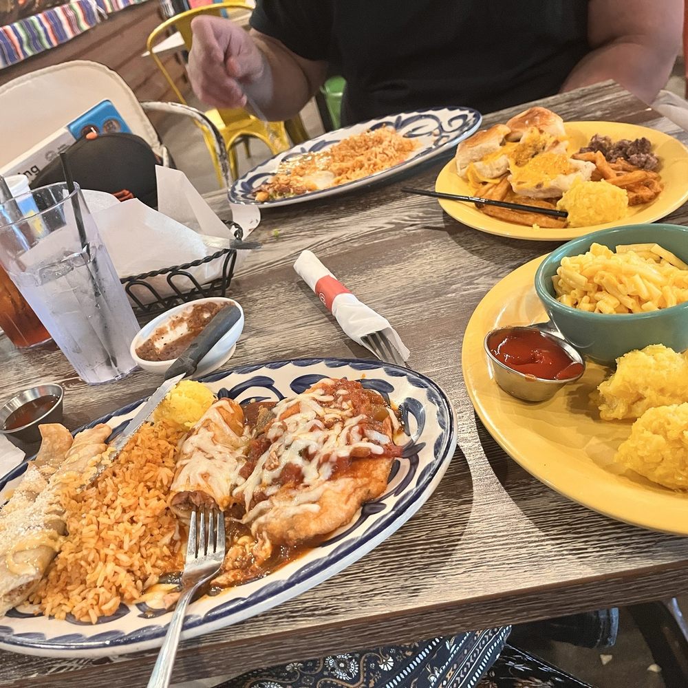 Chevys Fresh Mex - Mexican Near Me - South San Francisco, California