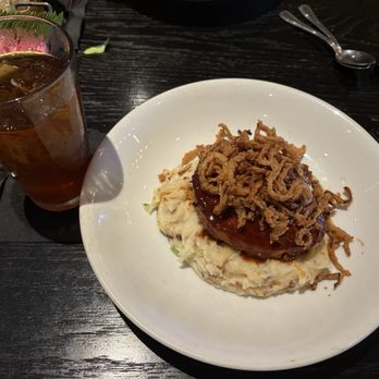 Renny's - Bars Near Me - Dallas, Texas