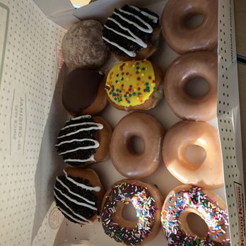 Krispy Kreme - Custom Assorted Dozen - Donuts Near Me - Richmond, Virginia