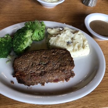 Cracker Barrel Old Country Store - Meatloaf with mashed potatoes, broccoli and gravy on the side - Breakfast & Brunch Near Me - Spring Hill, Florida