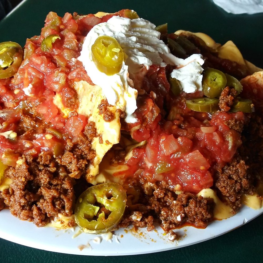 The Willard - The Nachos Deluxe...the best nachos EVER! Recommended by a friend from work, tried the nachos on the first visit. SO GOOD! - Chicken Wings Near Me - Franklin, Indiana