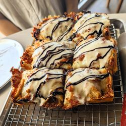 Rotolo's Craft & Crust - Chicken/bacon Alfredo Detroit style deep dish