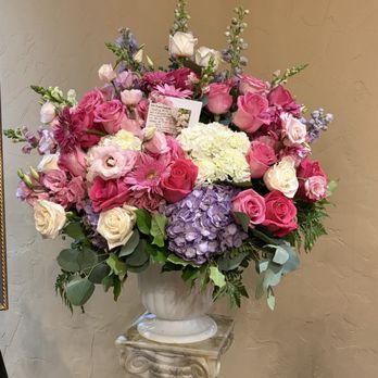 Flower World - Florists Near Me - Northridge, California