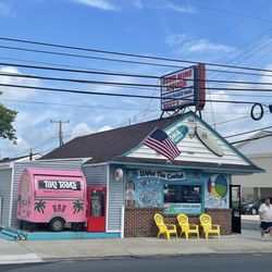 Roxy's Tavern