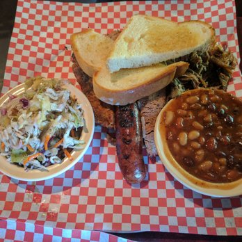 Como Smoke and Fire - The sampler platter. - Barbeque Near Me - Columbia, Missouri