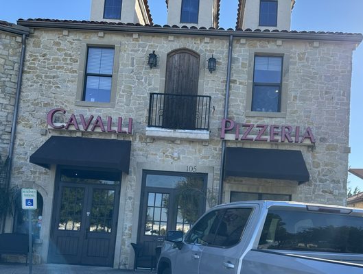 Cavalli Pizza by null