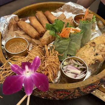 Siam Nara Thai Cuisine - Thai Near Me - San Diego, California Siam Nara Thai Cuisine - Thai Near Me - San Diego, California