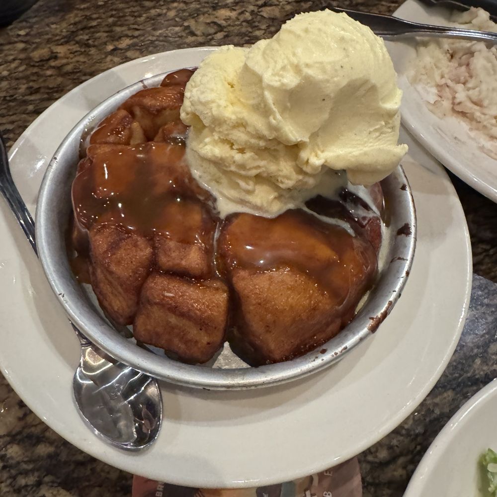 BJ's Restaurant & Brewhouse - Monkey bread poozokie - Pizza Near Me - Menifee, California BJ's Restaurant & Brewhouse - Monkey bread poozokie - Pizza Near Me - Menifee, California