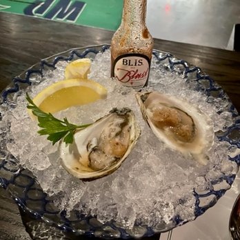 St. Clair Supper Club - Pink Moon oysters, I think? They were tiny and just fine - American Near Me - Chicago, Illinois
