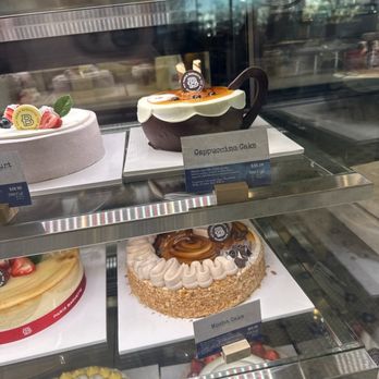 Paris Baguette - Bakeries Near Me - Naperville, Illinois