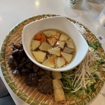 Ocean Grill & Bar - B3. Bn cha Hanoi - Hanoi style Noodle bowl - Vietnamese Near Me - Chicago, Illinois Ocean Grill & Bar - B3. Bn cha Hanoi - Hanoi style Noodle bowl - Vietnamese Near Me - Chicago, Illinois