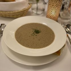 梅夫人婦女會 - Wild mushroom soup