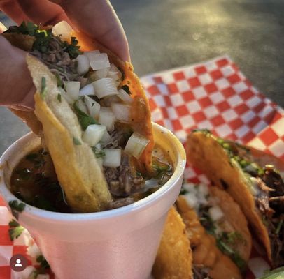 La Mamalona food truck by null