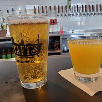 HangOverEasy - Beer and mimosa for breakfast and lunch - Breakfast & Brunch Near Me - Cincinnati, Ohio