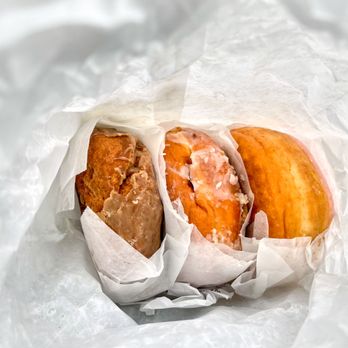 Johnny Doughnuts - In order: Maple Old Fashioned, Apple Pie Bismark, Strawberry - Donuts Near Me - Larkspur, California