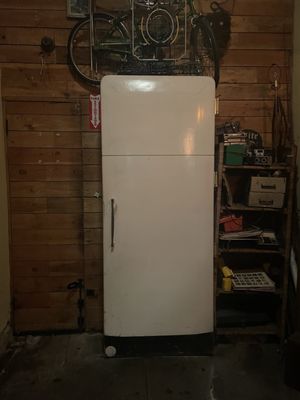 Good Times at Davey Wayne's by null