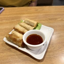 Vietnoodle Pho & More - Egg Rolls