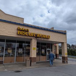 Tudor's Biscuit World - Front of the store