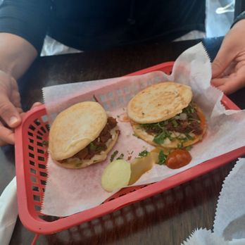 El Molcajete - Gorditas - Mexican Near Me - Louisville, Kentucky El Molcajete - Gorditas - Mexican Near Me - Louisville, Kentucky