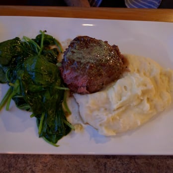 Chill Kitchen & Bar - Steak au poivre sans cognac, but it was very tender and rare. - Desserts Near Me - Marlborough, Massachusetts