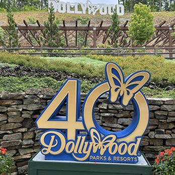 Dollywood - the new Dollywood sign - Amusement Parks Near Me - Pigeon Forge, Tennessee Dollywood - the new Dollywood sign - Amusement Parks Near Me - Pigeon Forge, Tennessee