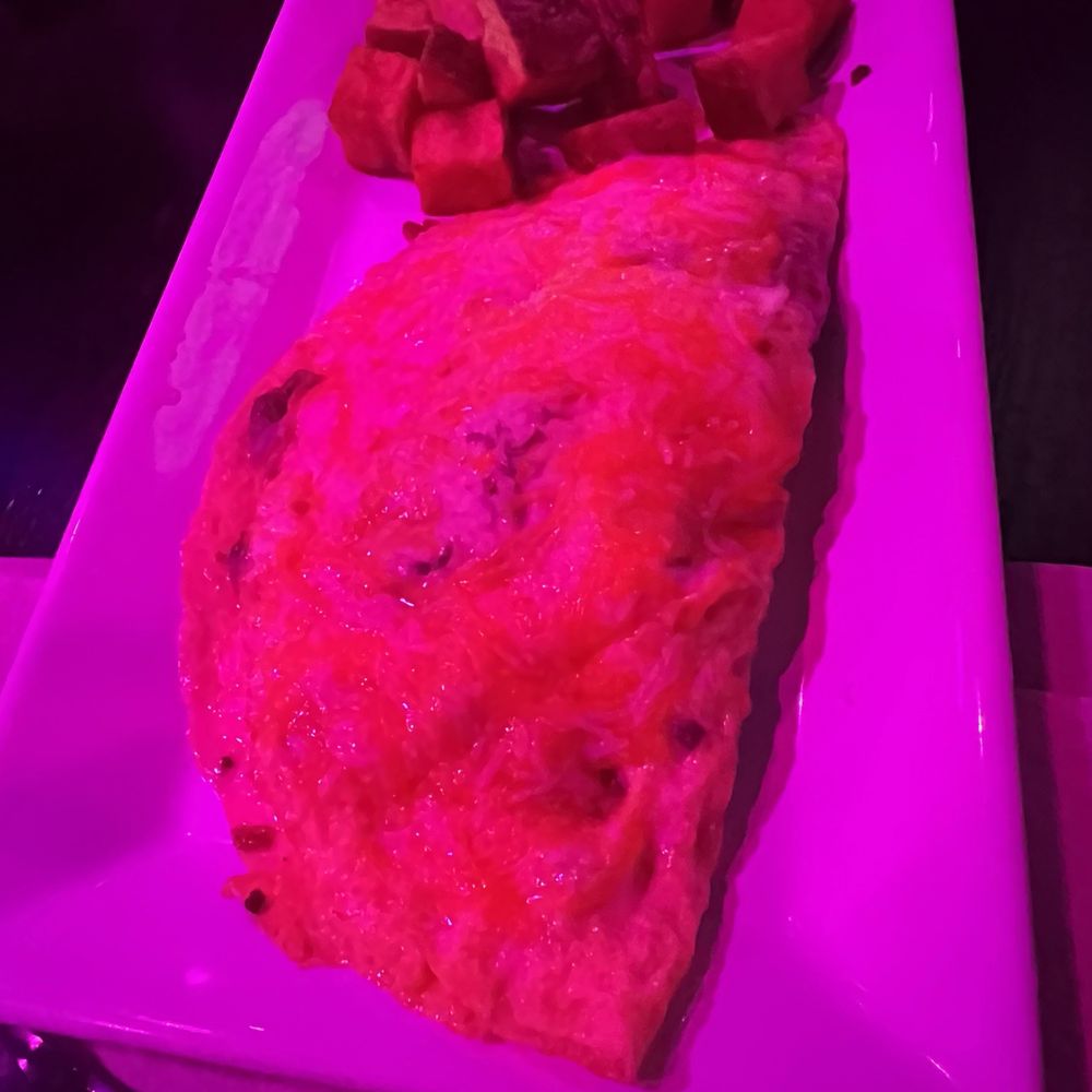 Hamburger Marys - omelet and sweet potatoes - Cabaret Near Me - Dallas, Texas Hamburger Marys - omelet and sweet potatoes - Cabaret Near Me - Dallas, Texas