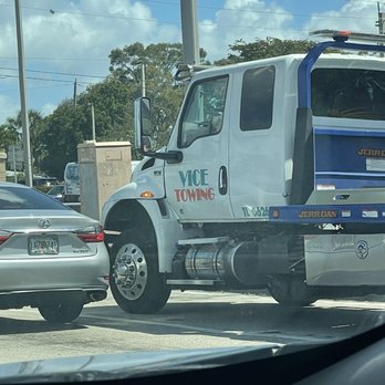 Vice Towing Inc - Vice on the way with the car - Towing Near Me - Miami, Florida