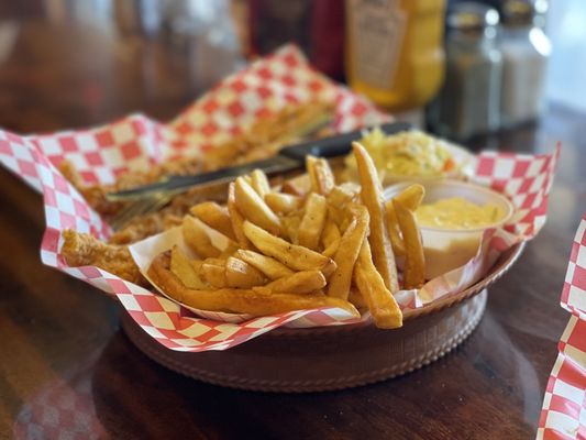 Chip's Old Fashioned Hamburgers by null