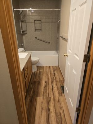 Master Bath Logo